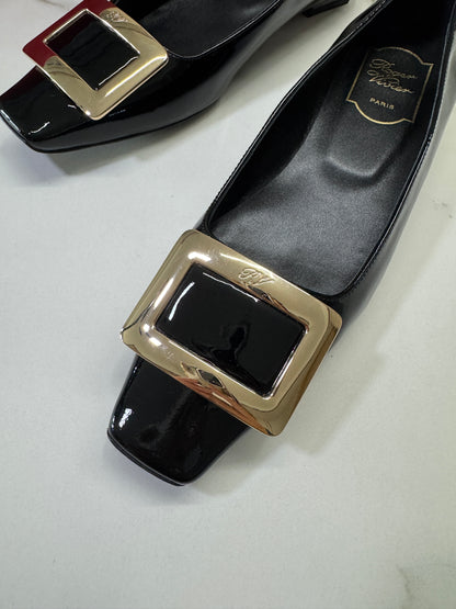 RV 喇叭跟 2.5cm 漆皮