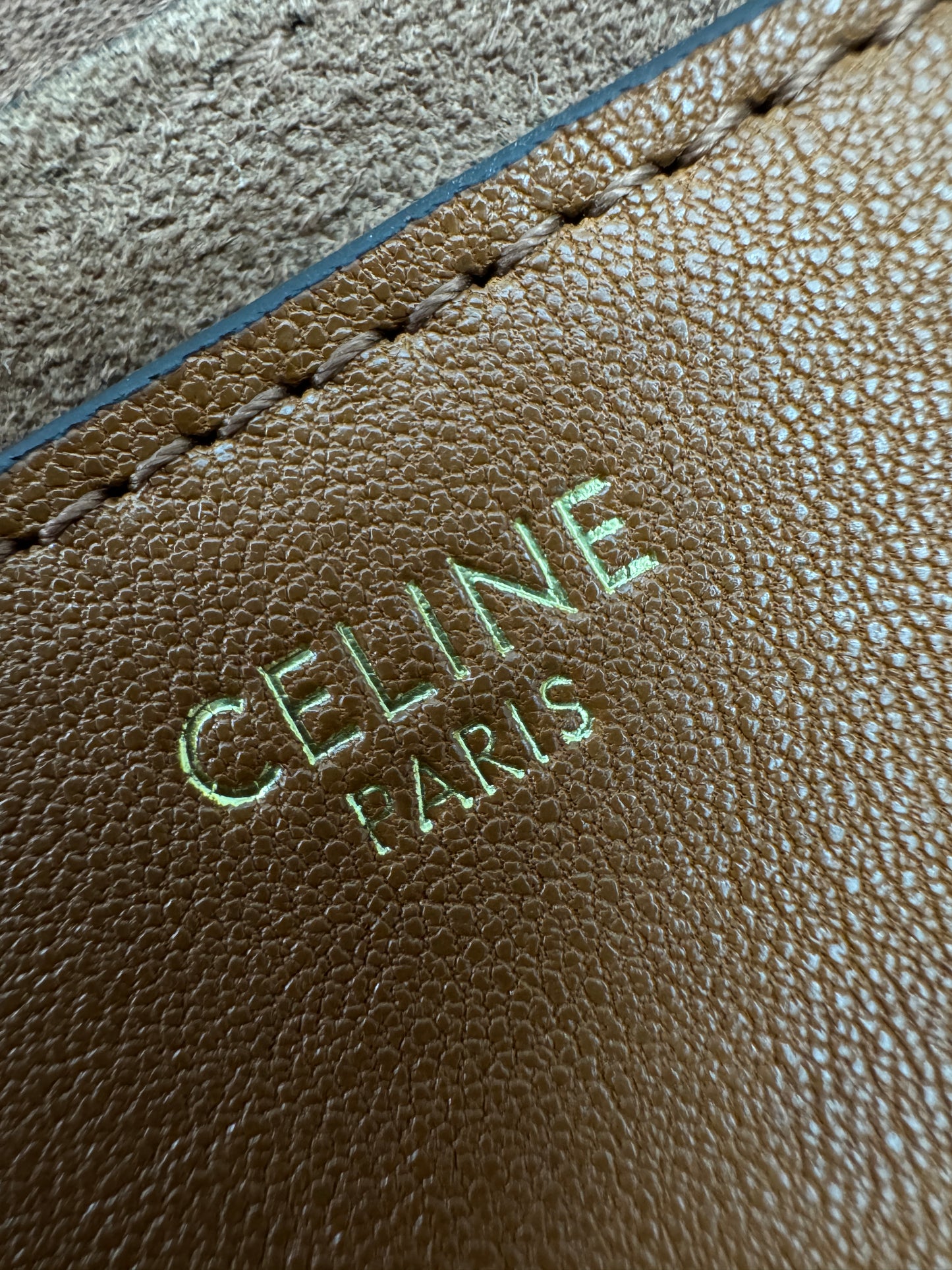 CELINE Soft Triomphe Half Moon 焦糖棕