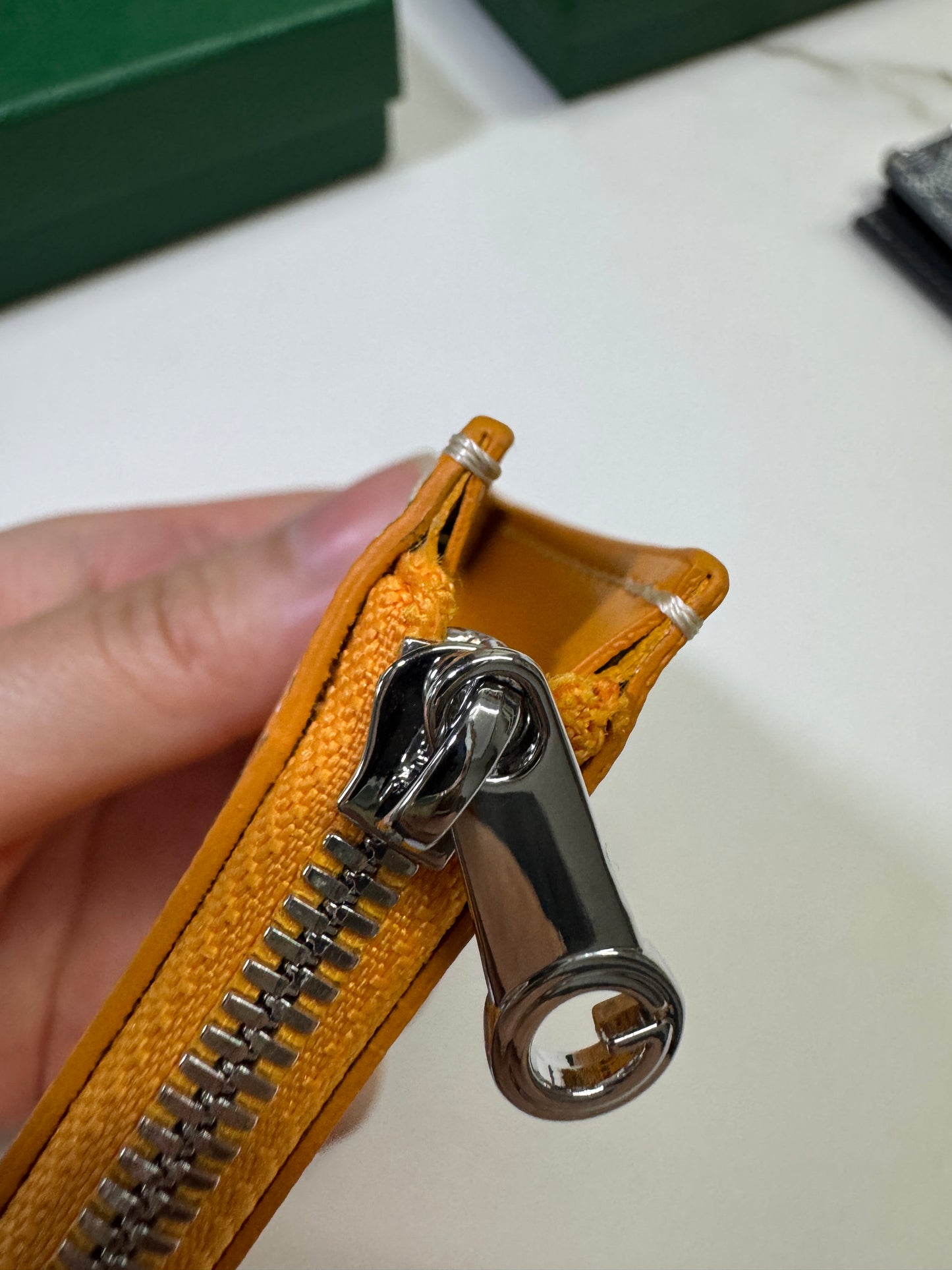 GOYARD Bourbon Zipped Cardholder 黃色