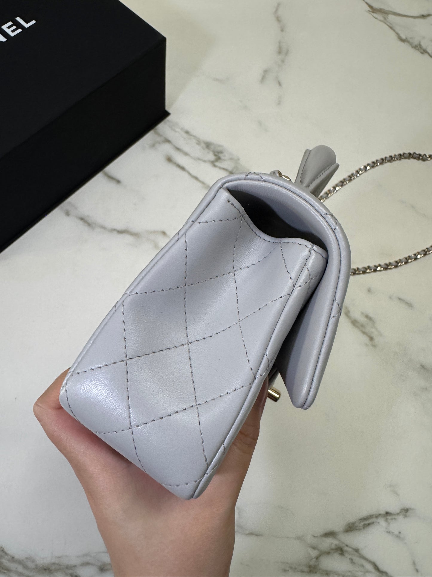 CHANEL Mini CF Handle 25P 淺灰色羊皮