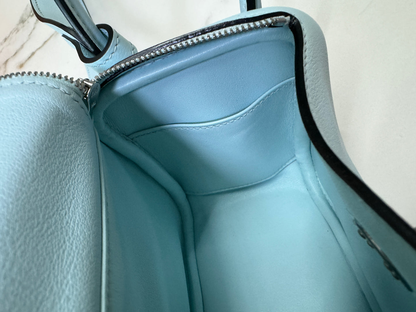 HERMES Mini Lindy 霧霾藍T0 銀扣 swift