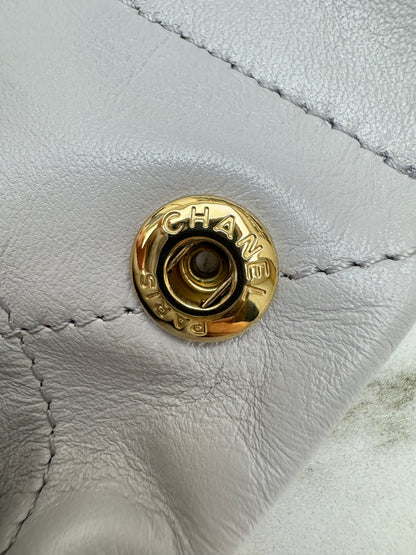 CHANEL 22Bag Small 25S淺灰色