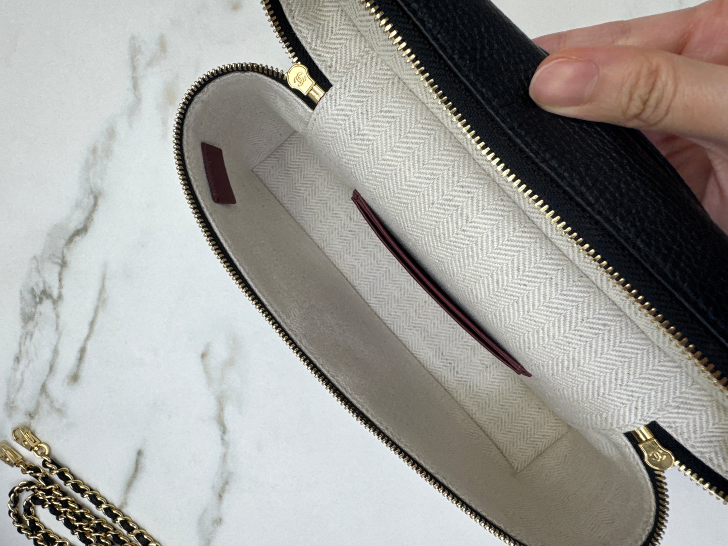 CHANEL 26A 荔枝紋LP盒子包 中號23cm