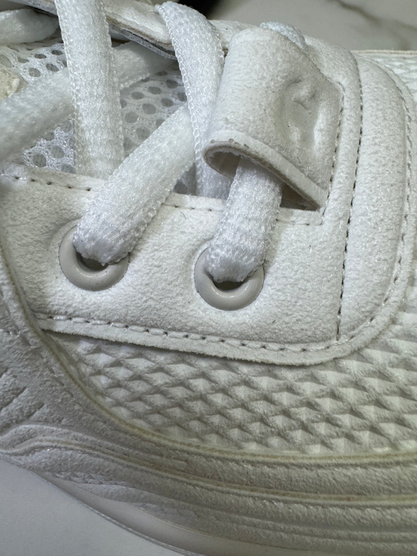 CHANEL 24S 純白運動鞋