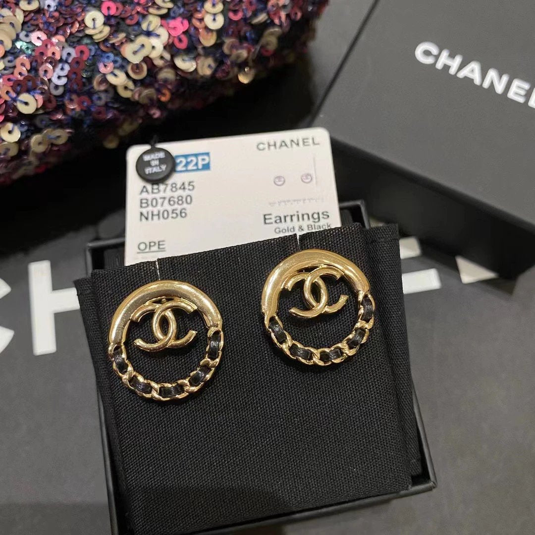 CHANEL 耳夾款