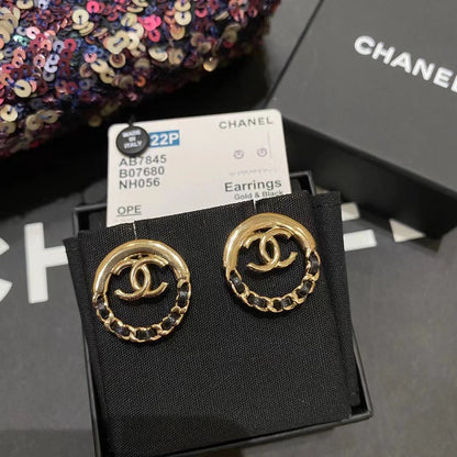 CHANEL 耳夾款