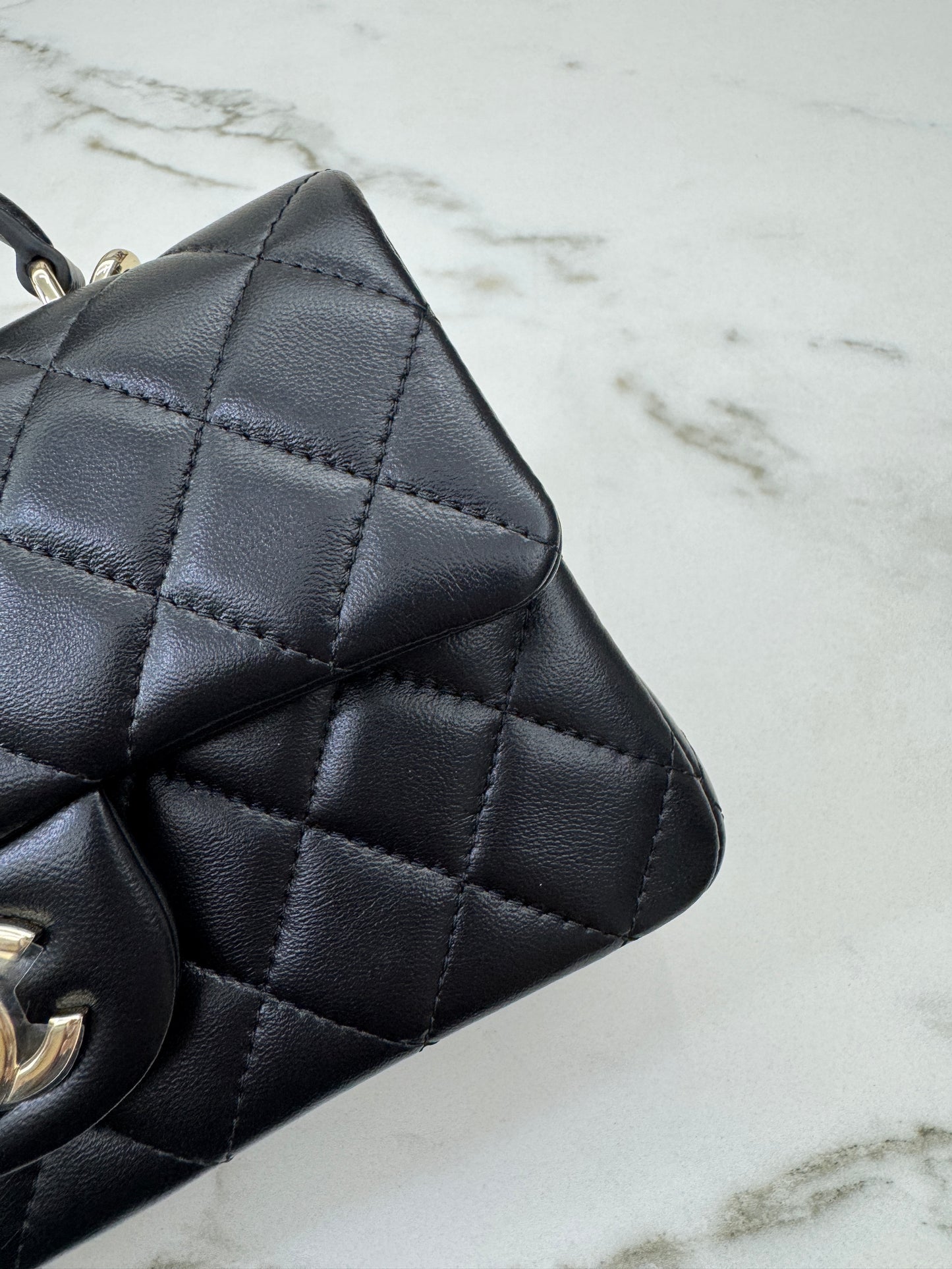 CHANEL Mini CF Handle 黑色羊皮淺金扣 Black Lambskin with GHE
