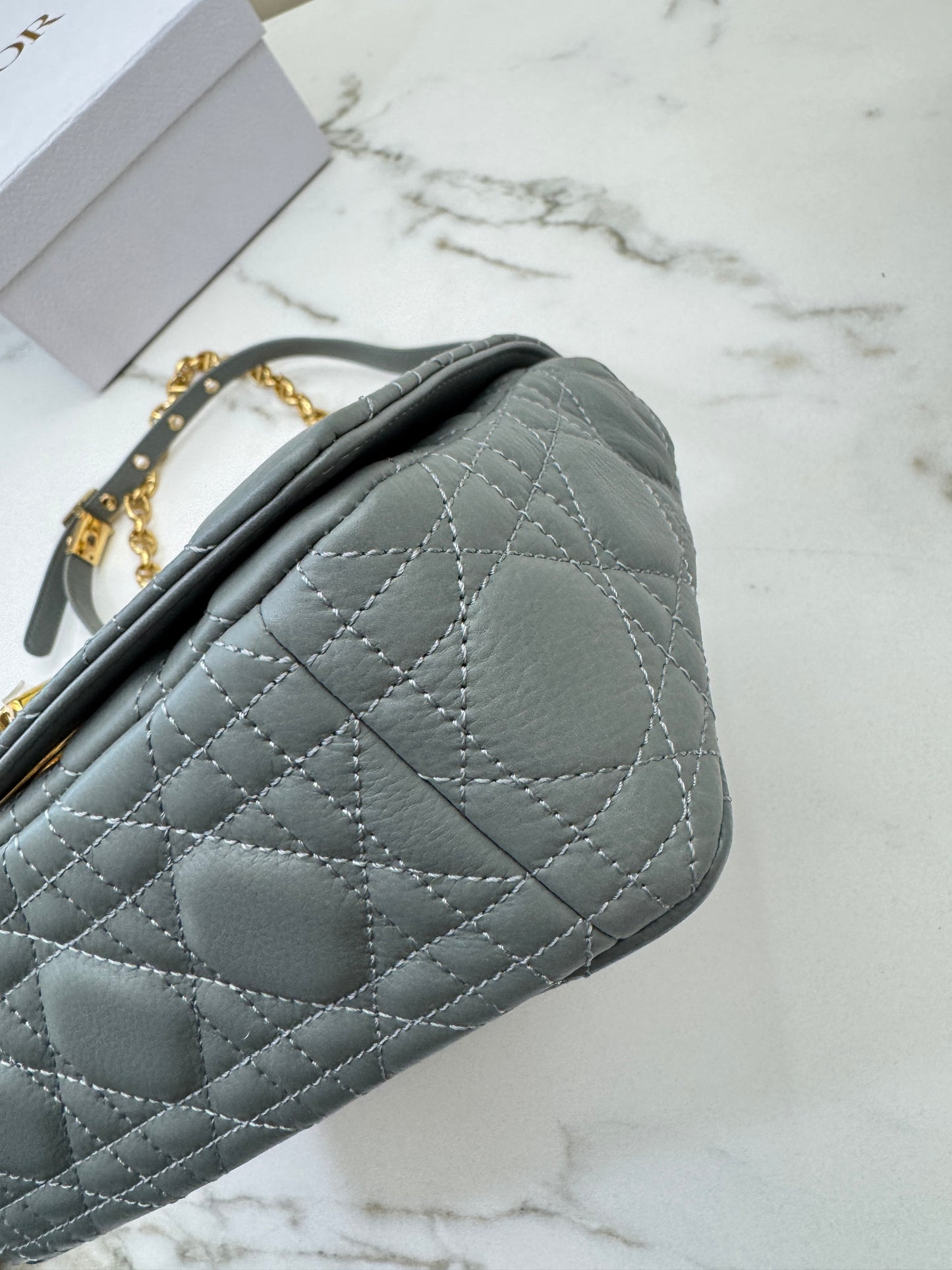 DIOR Caro Small 石灰色