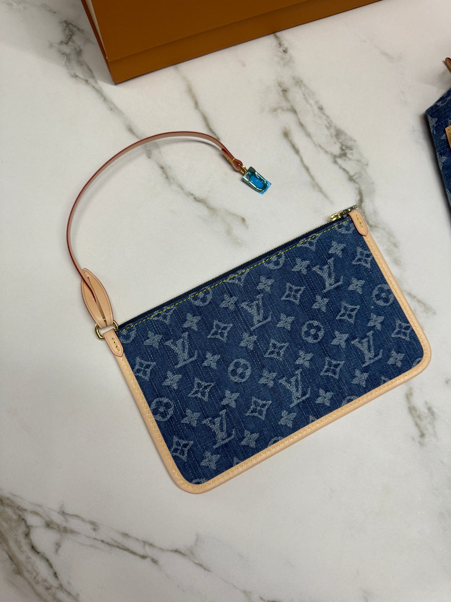 LV Carryall MM 深藍牛仔