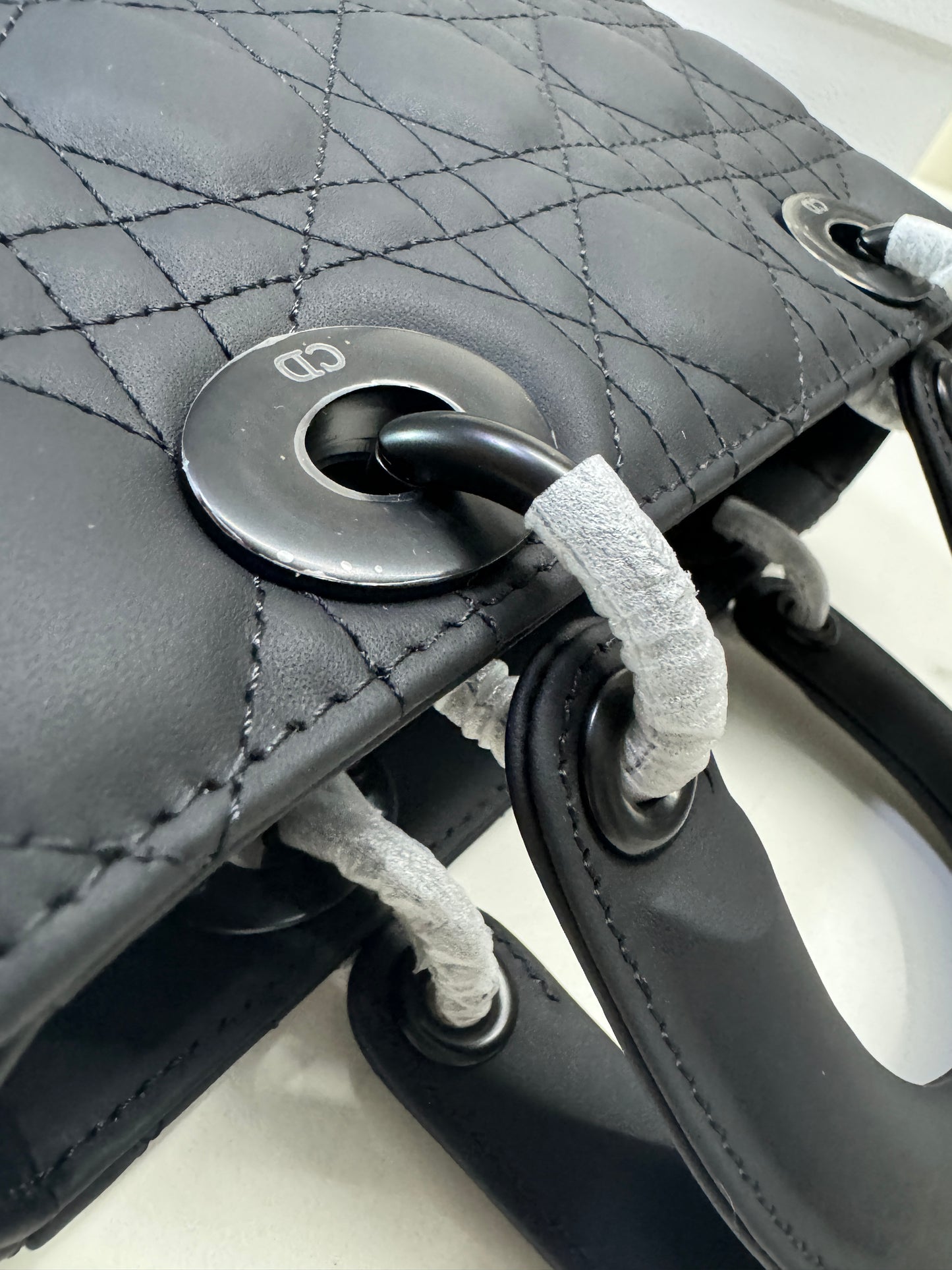 DIOR Lady 4格 磨砂黑 Small