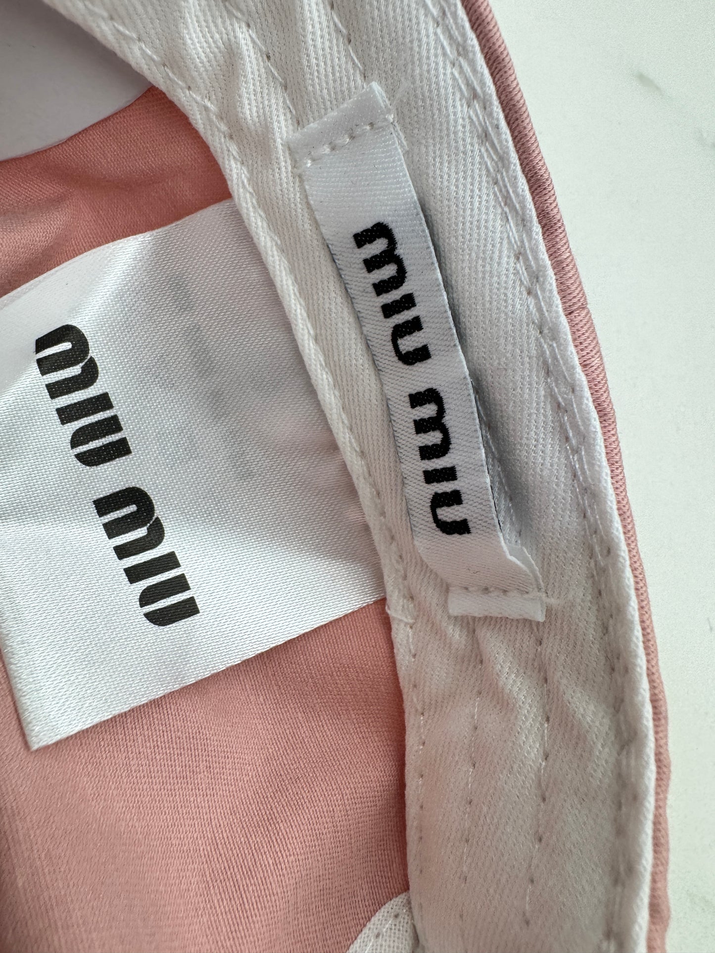 MIU MIU 鴨舌帽 粉紅拼咖啡色￼