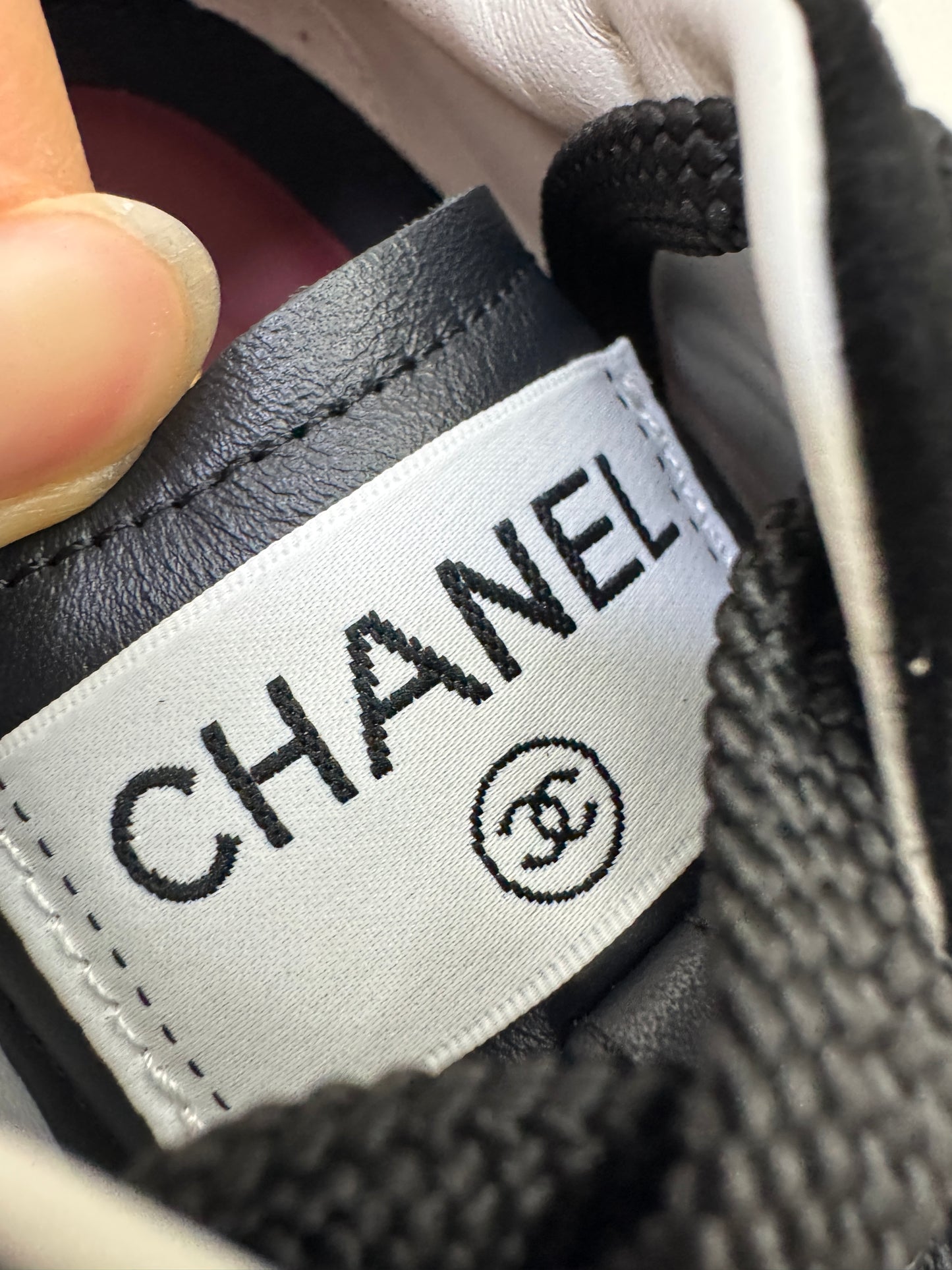 CHANEL 26S 黑白菱格德訓鞋 棒球鞋