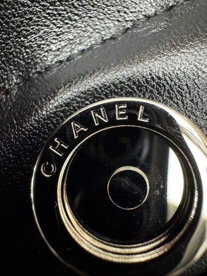 CHANEL 22Bag 黑銀 Medium