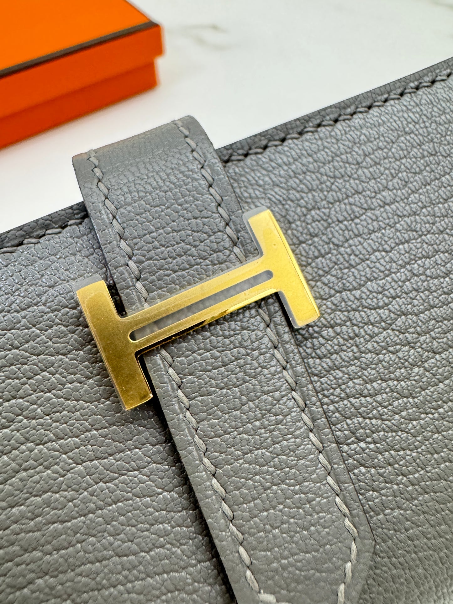 HERMES Bearn Mini Wallet 積雨雲灰山羊皮 金扣 Gris Meyer GHW