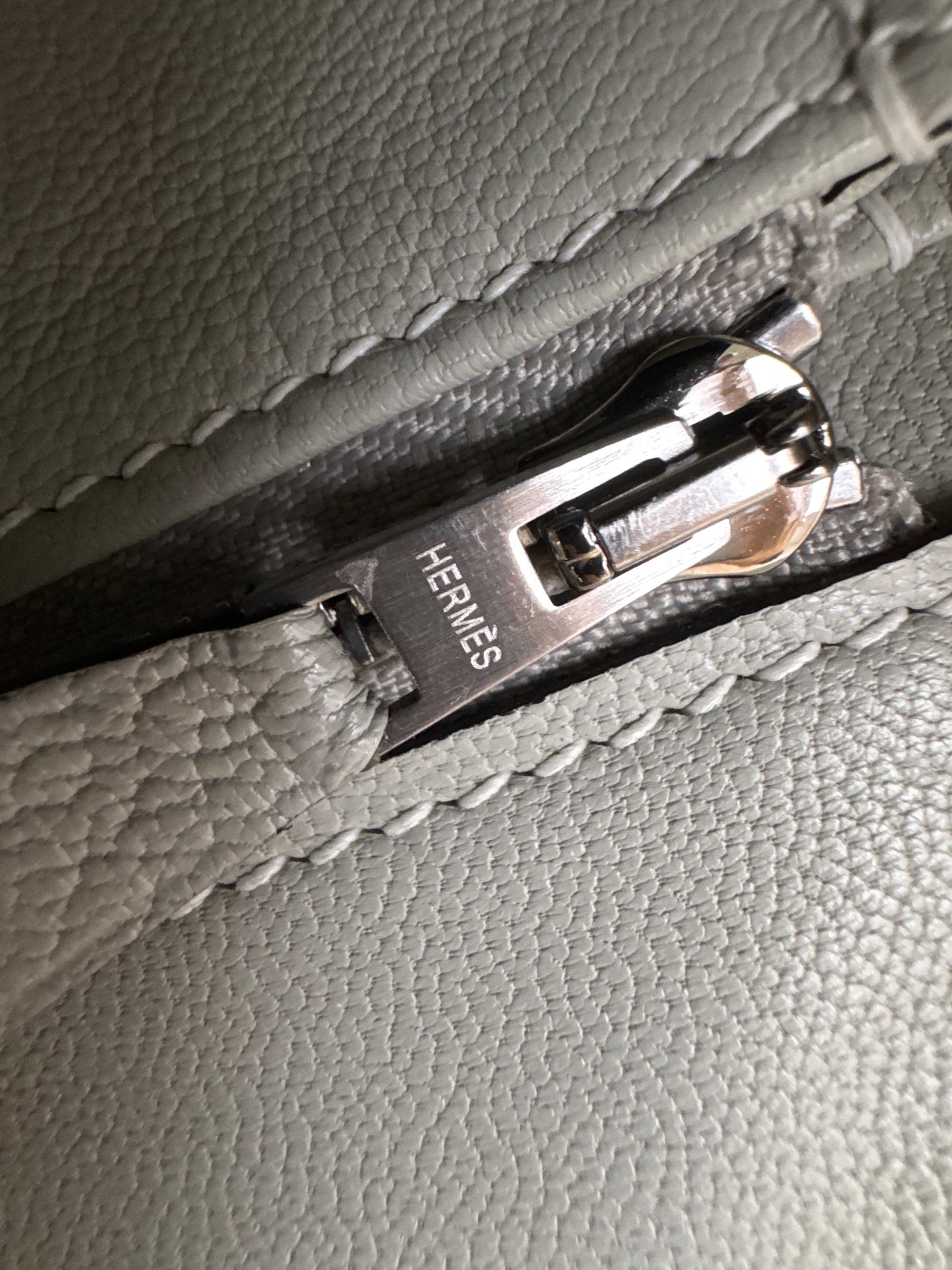 HERMES Birkin 25 SO 奶昔白拼珍珠灰 山羊皮 拉絲銀扣