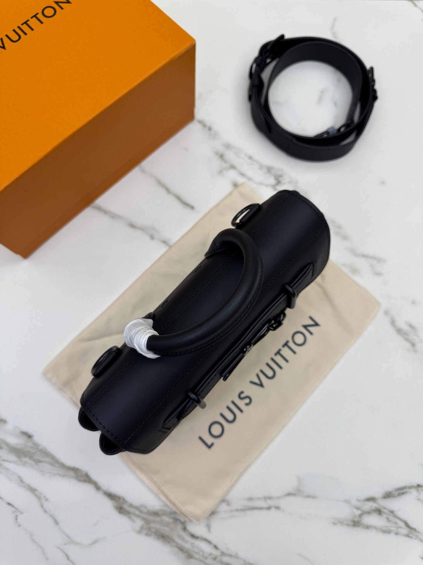 LV Steamer PM Ultra Black