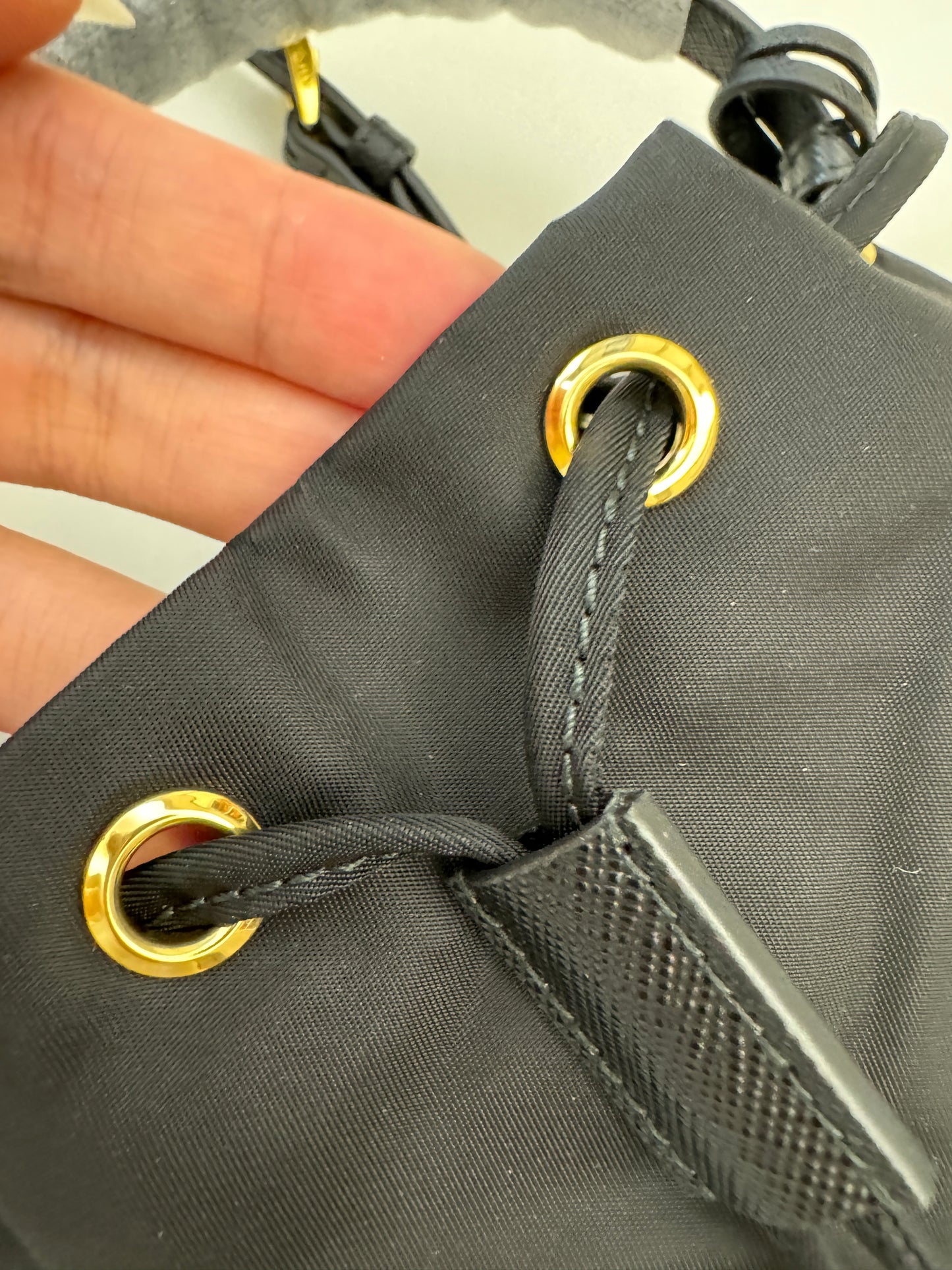 PRADA Re-nylon 小水桶 Black