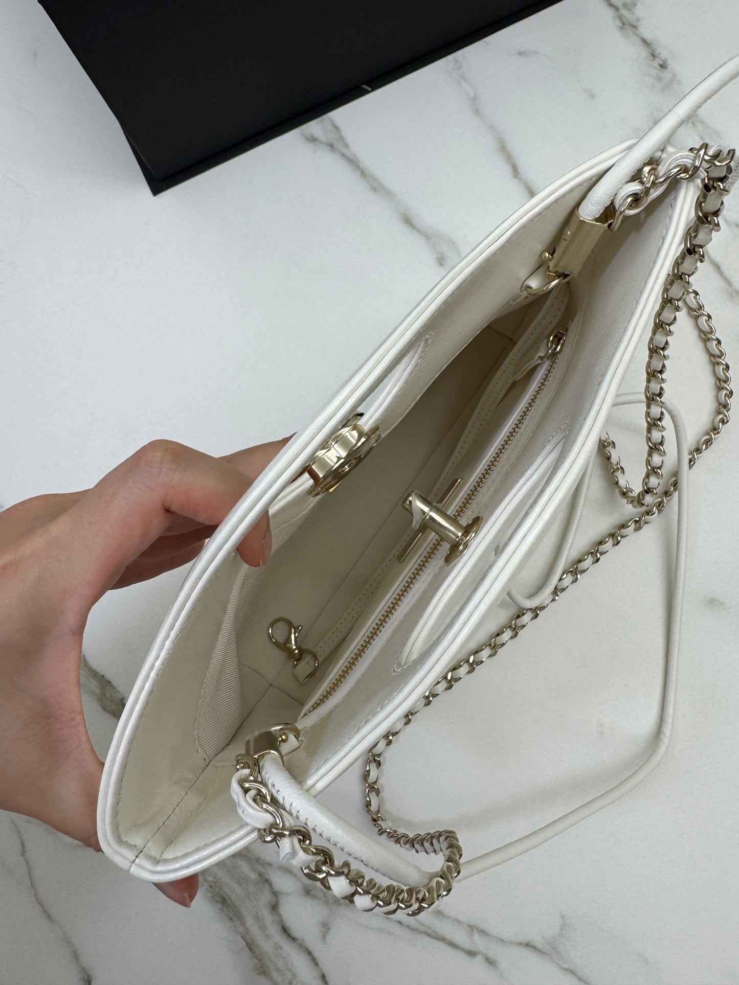 CHANEL Mini 31Bag 油蠟羊皮 白色 新版