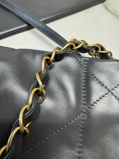 CHANEL 22Bag 小號 深灰色