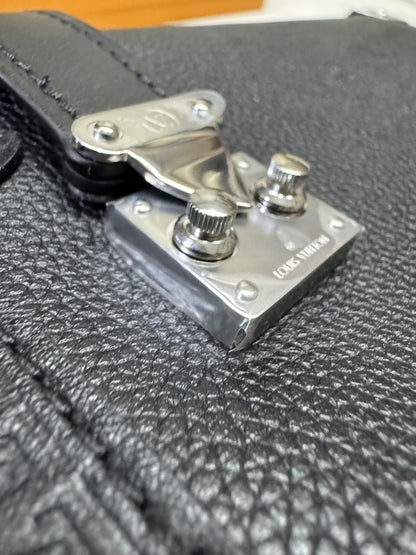 LV Side Trunk MM 黑色皮款