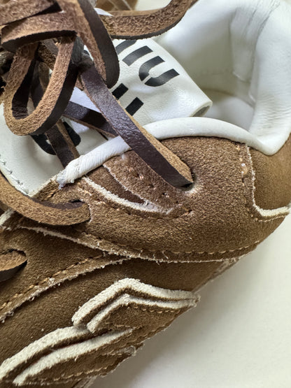 MIU MIU x NEW BALANCE 棕色猄皮軟底運動鞋