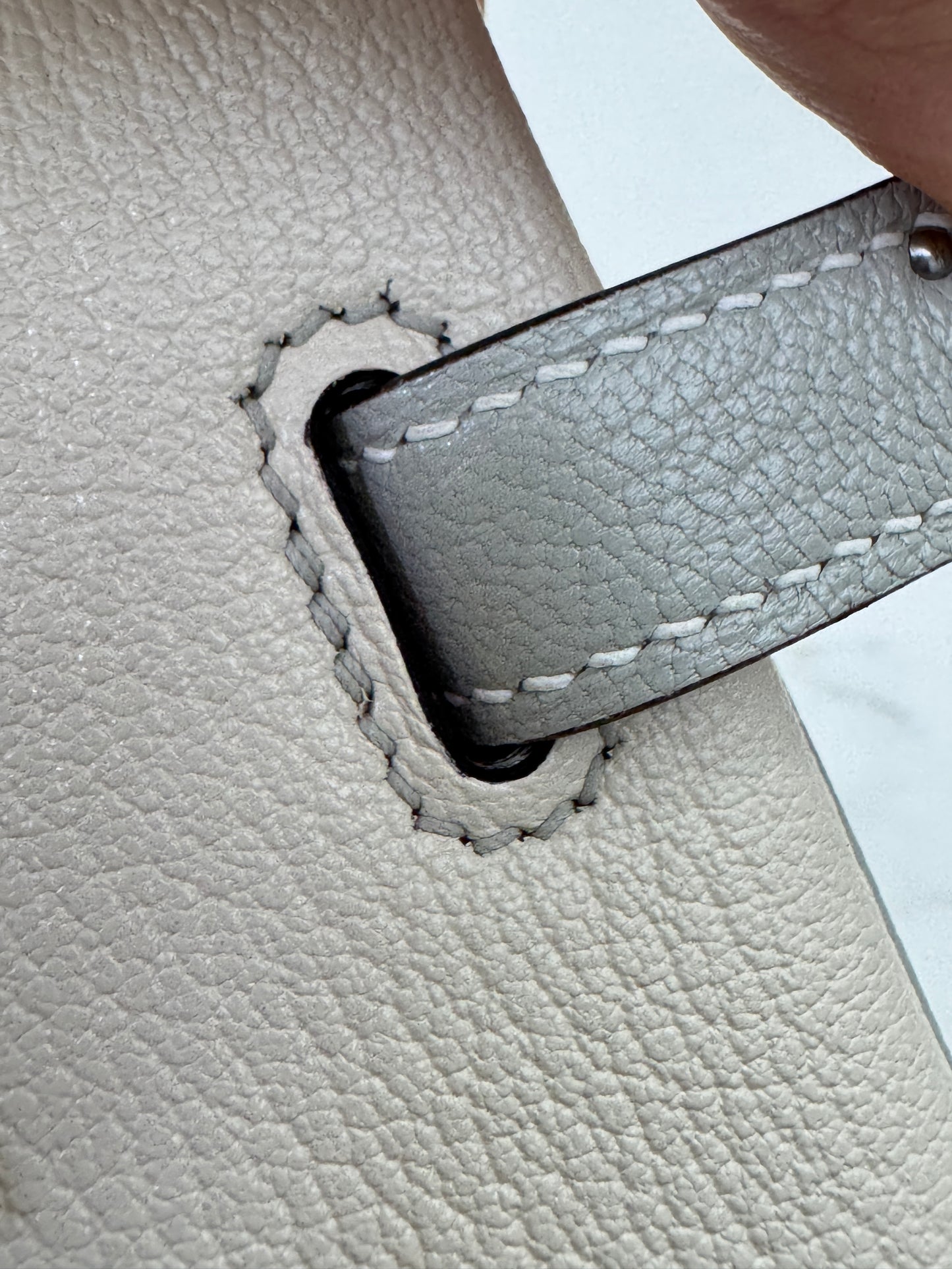 HERMES Birkin 30 SO 珍珠灰拼奶昔白山羊皮 拉絲銀扣 Chevre Mysore Gris Pearl x Craie