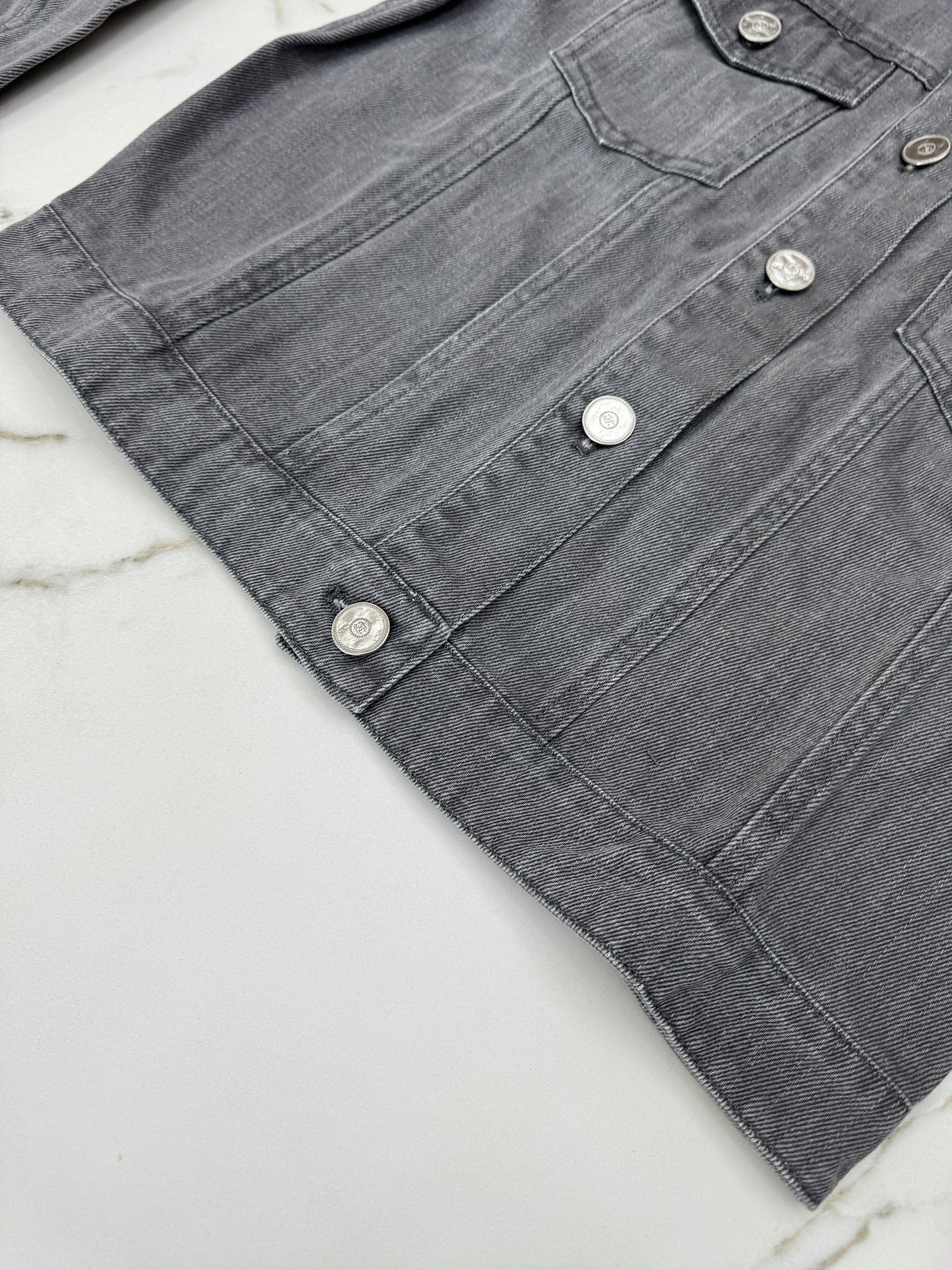CHANEL 25P 灰色牛仔外套 Denim Jacket