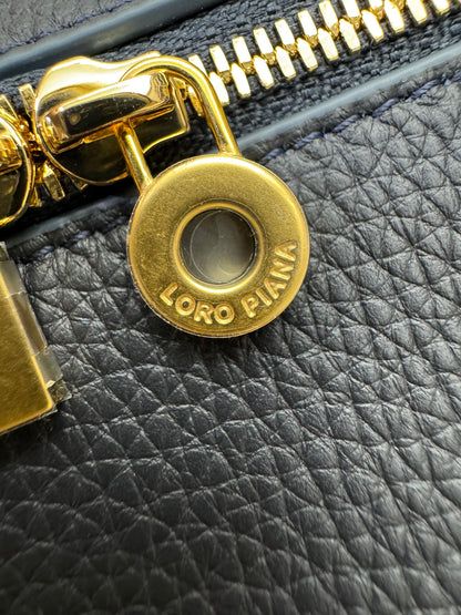 LORO PIANA Extra Pocket 19 海軍藍金扣