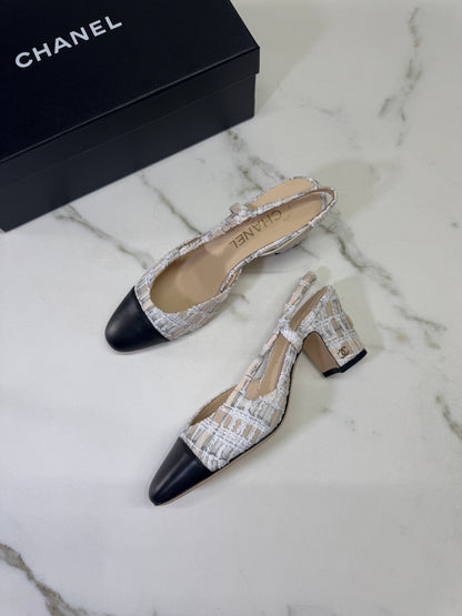 CHANEL 22P蕾絲字母 Slingback