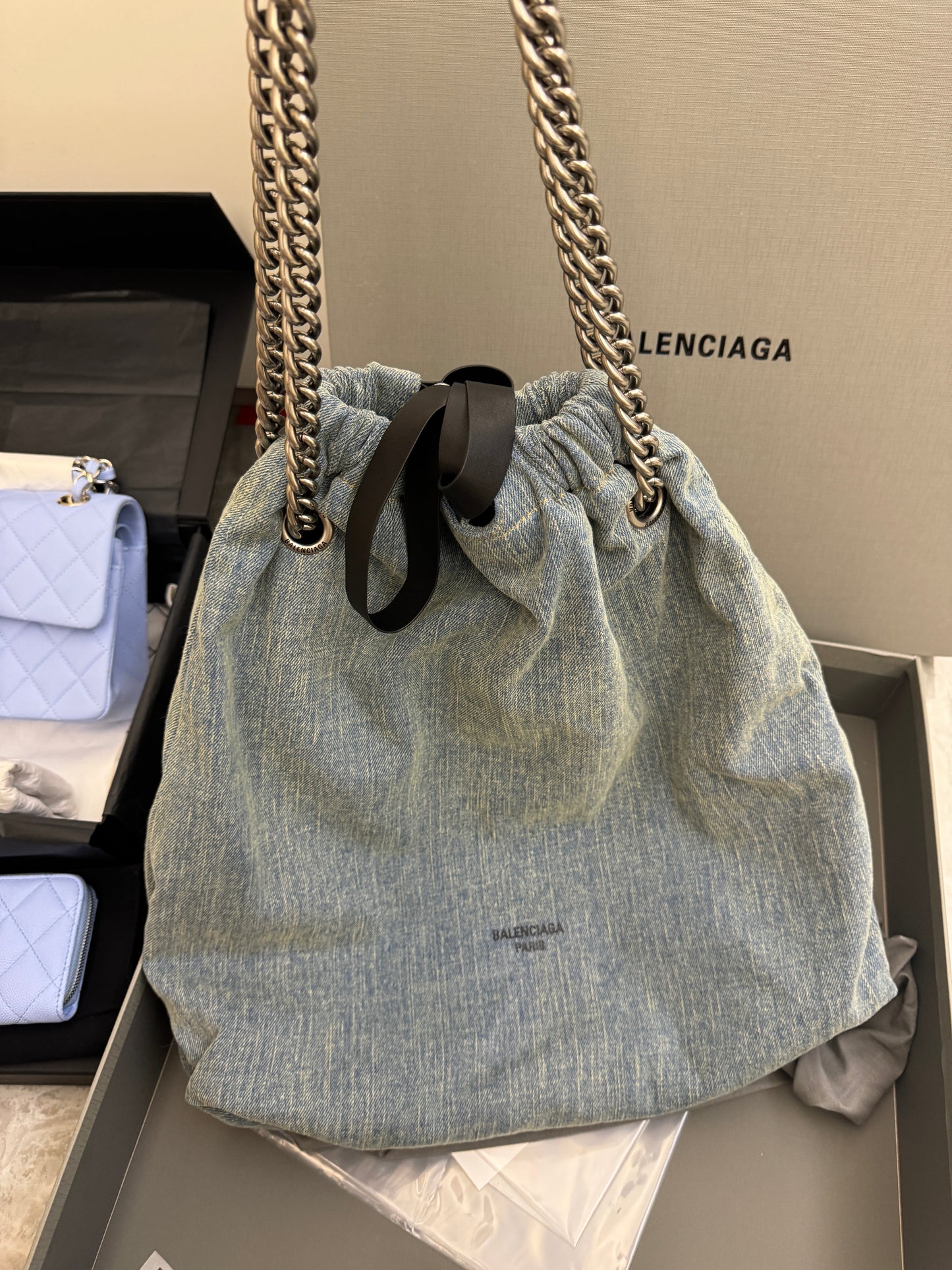 BALENCIAGA CRUSH 牛仔垃圾袋 Medium