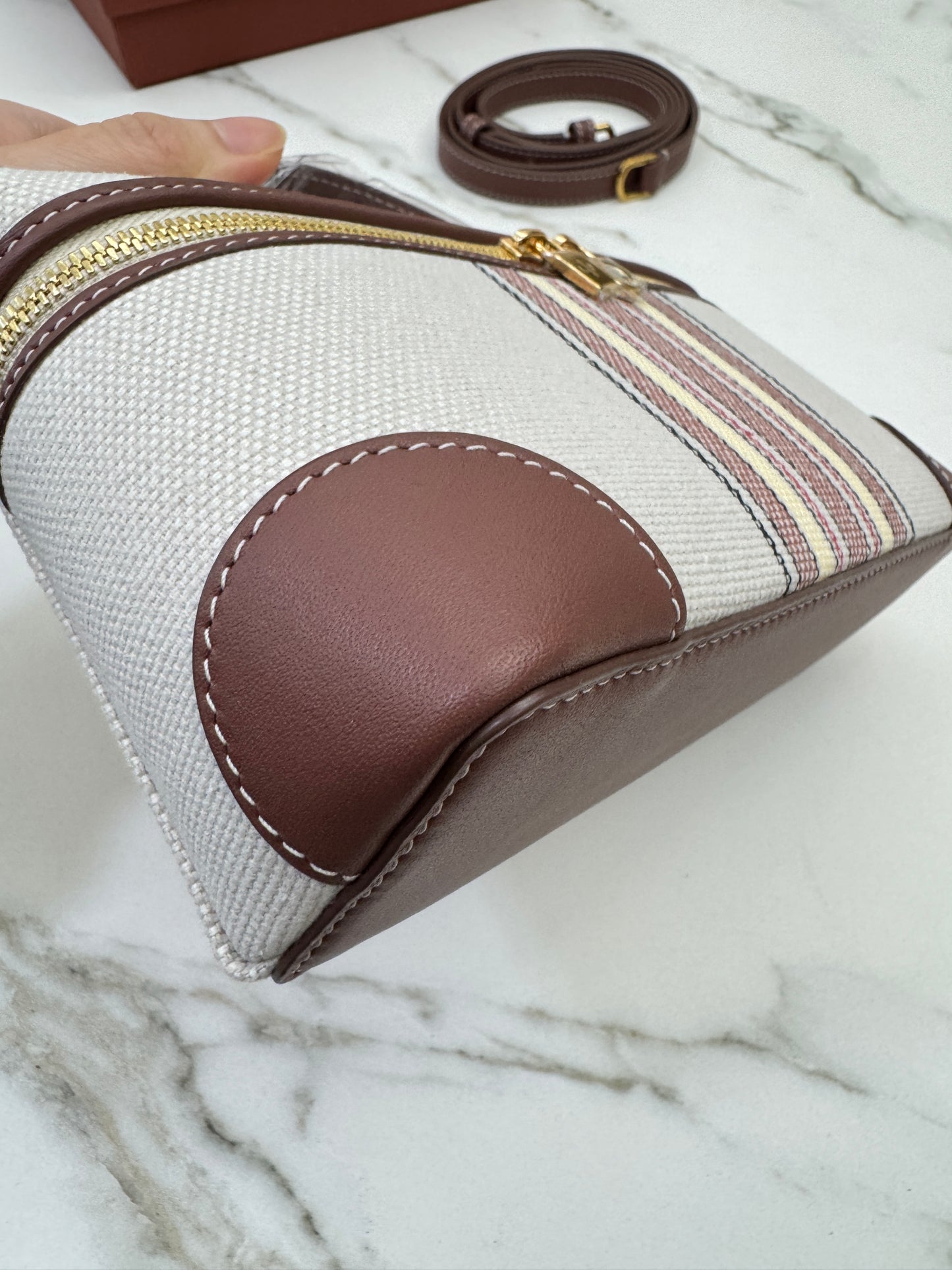 LORO PIANA Extra Pocket 19 帆布