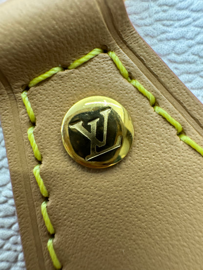 LV Nano Alma 沙丘色