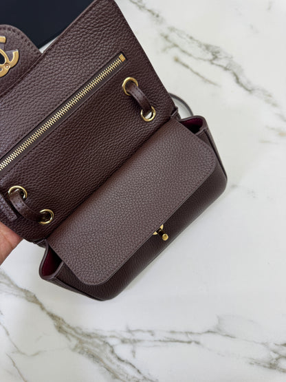 CHANEL Mini Maxi Flap 巧克力色