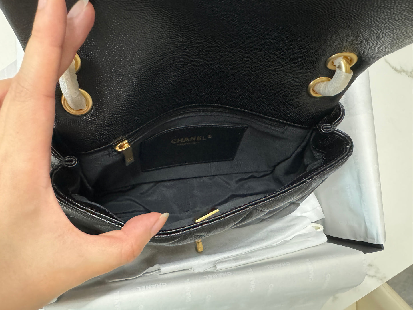 CHANEL 24P粗皮鏈hobo Jennie同款