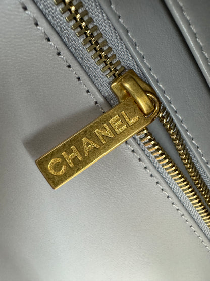 CHANEL Mini CF20 金球 淺灰色
