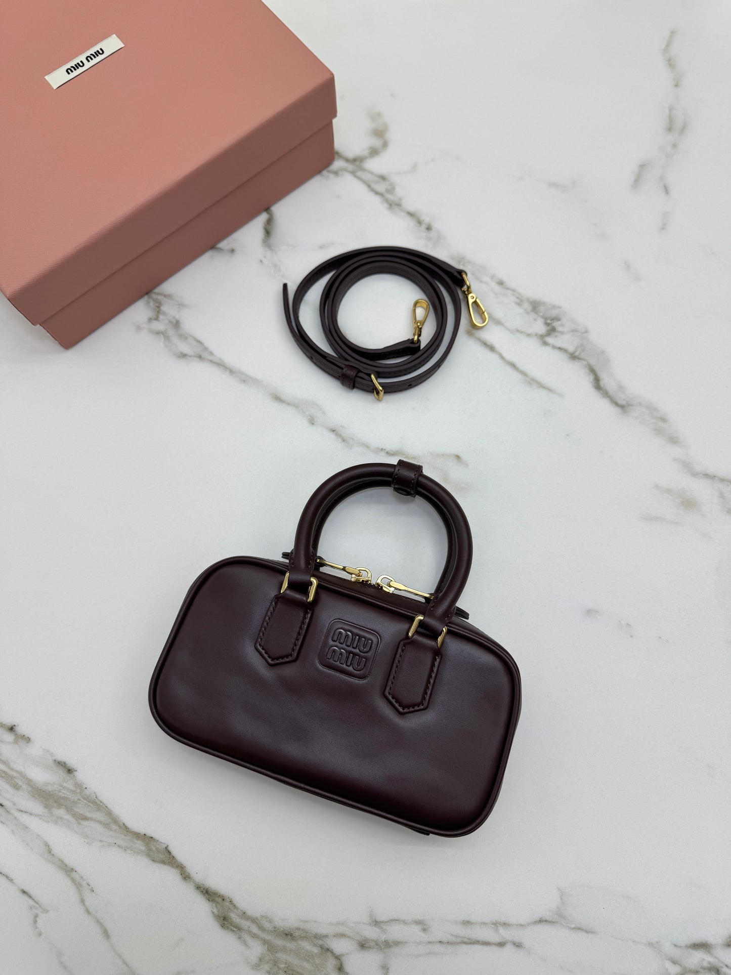 MIU MIU Acardie Regular 石楠木色