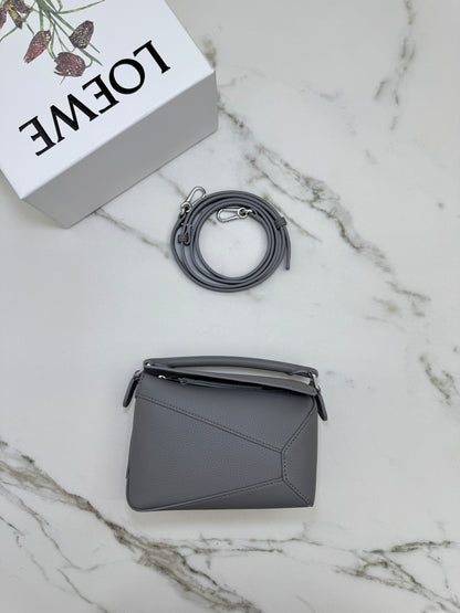 LOEWE Mini Puzzle 珍珠灰