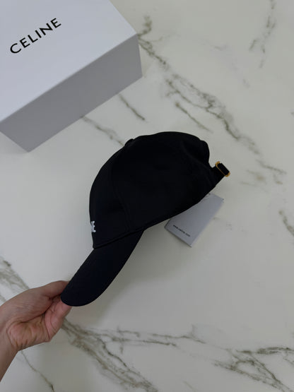 CELINE 字母鴨舌帽