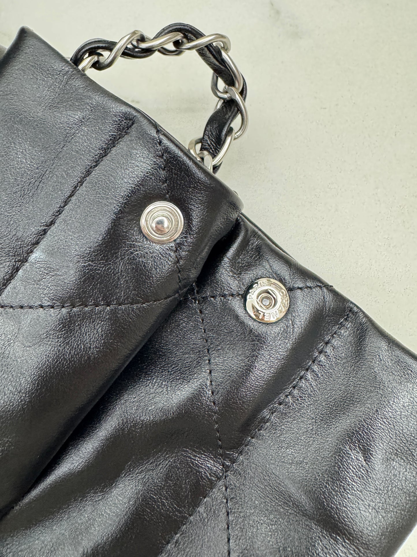 CHANEL 22Bag 黑銀 Small