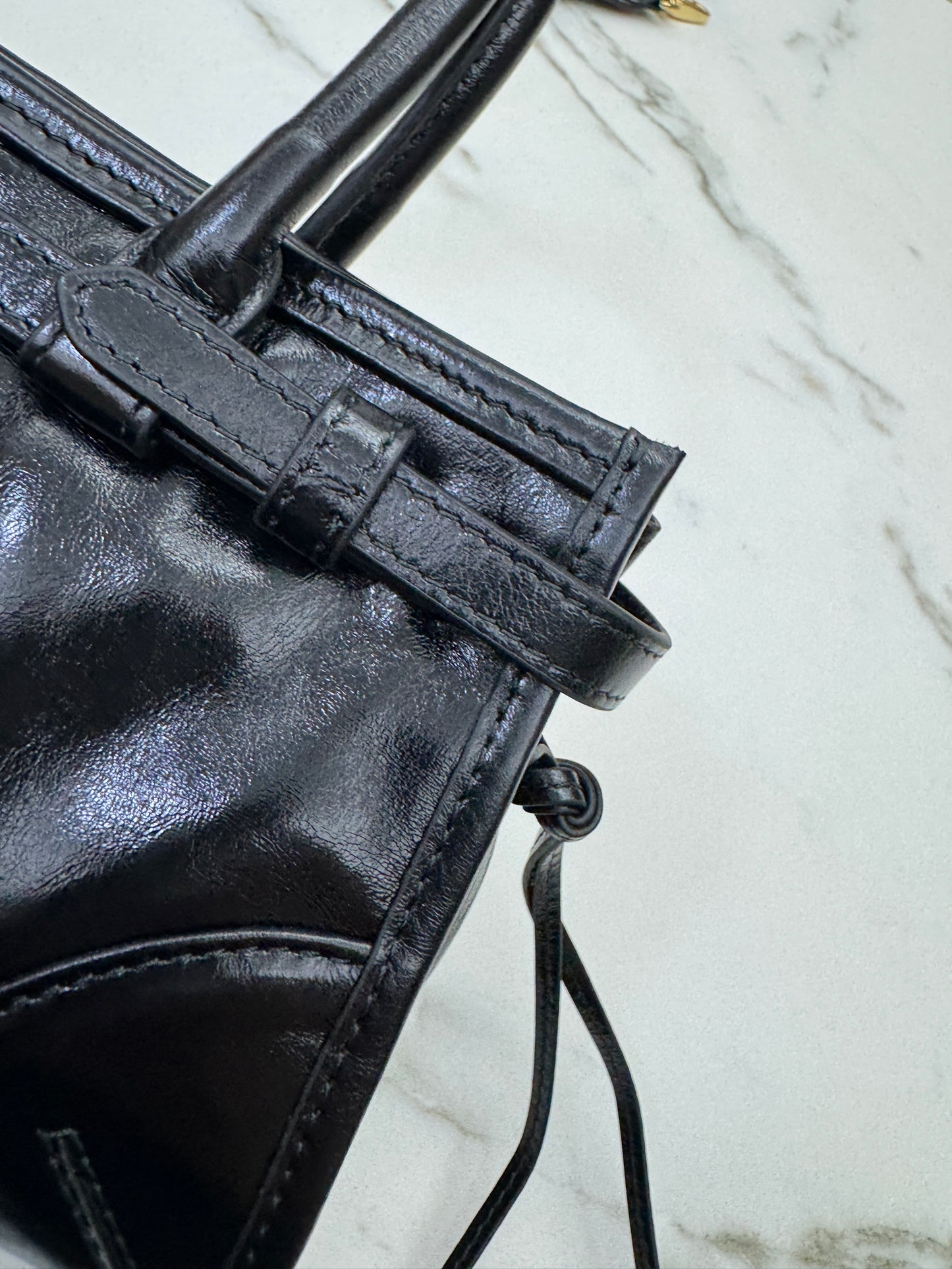 PRADA Mini Bonnie 油蠟牛皮