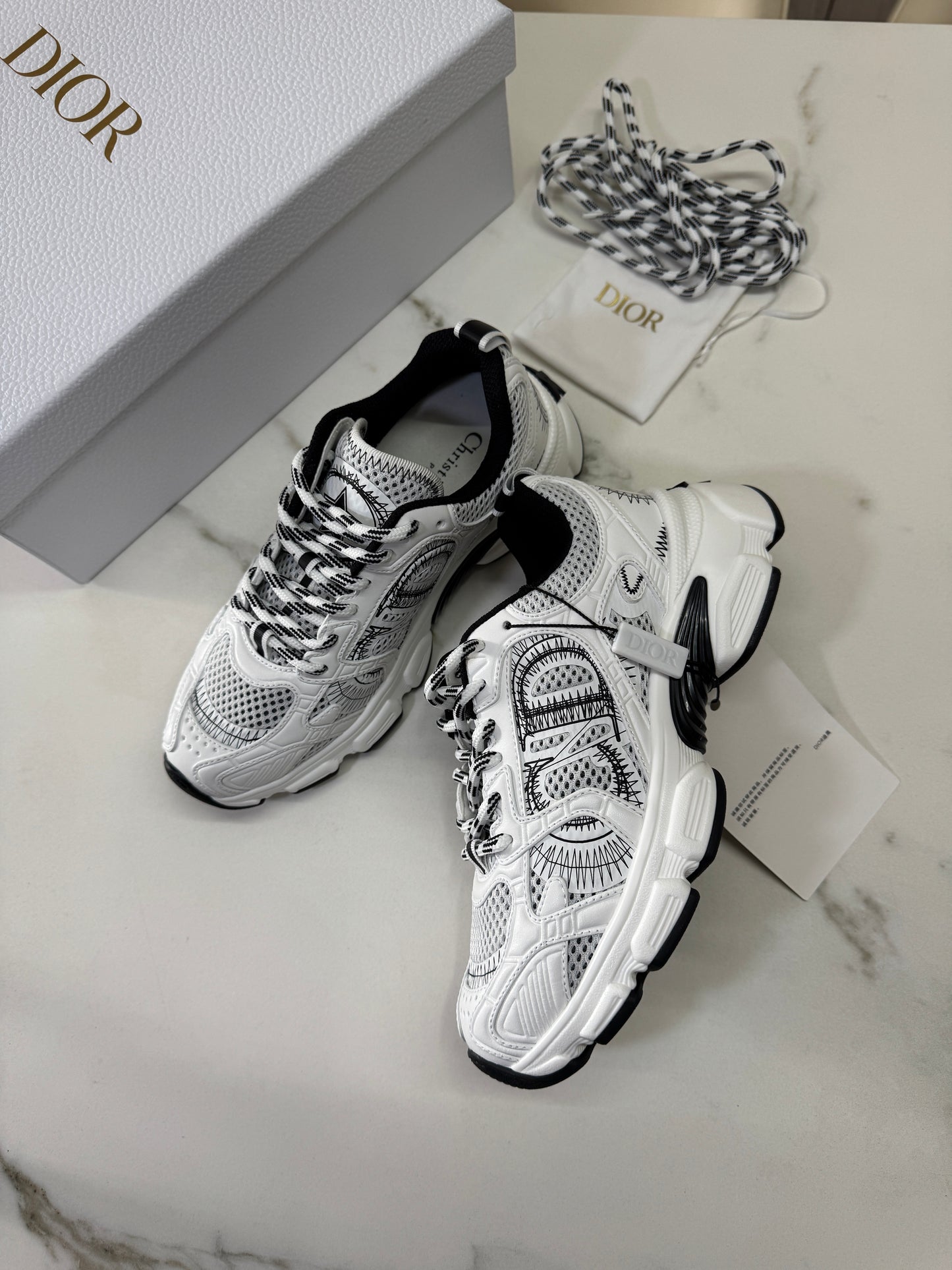 DIOR Chrono 白色