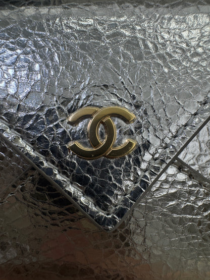 CHANEL 26X 信封卡包包掛 爆裂銀