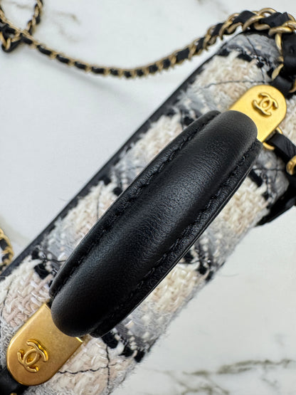 CHANEL 22K 郵差豆腐包 漸變Tweed
