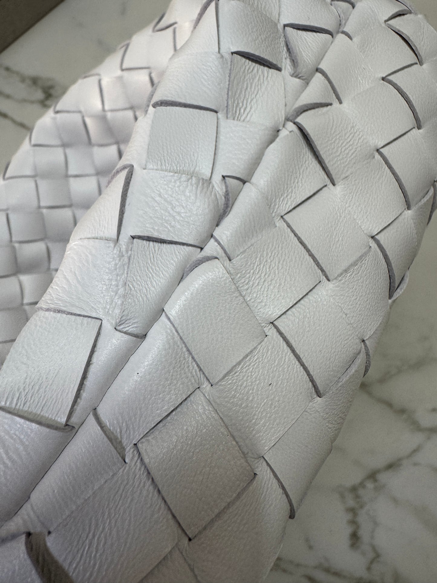 BV Jodie Small 白色