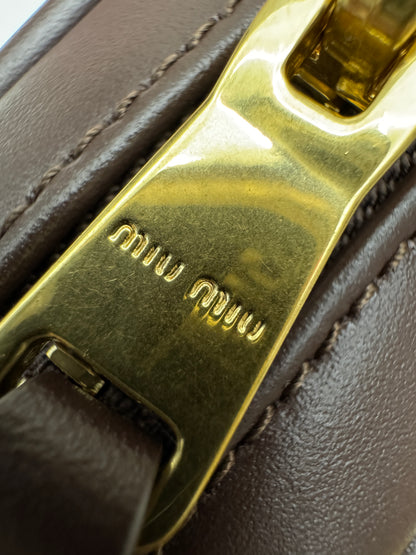 MIU MIU Acardie Regular 石楠木色