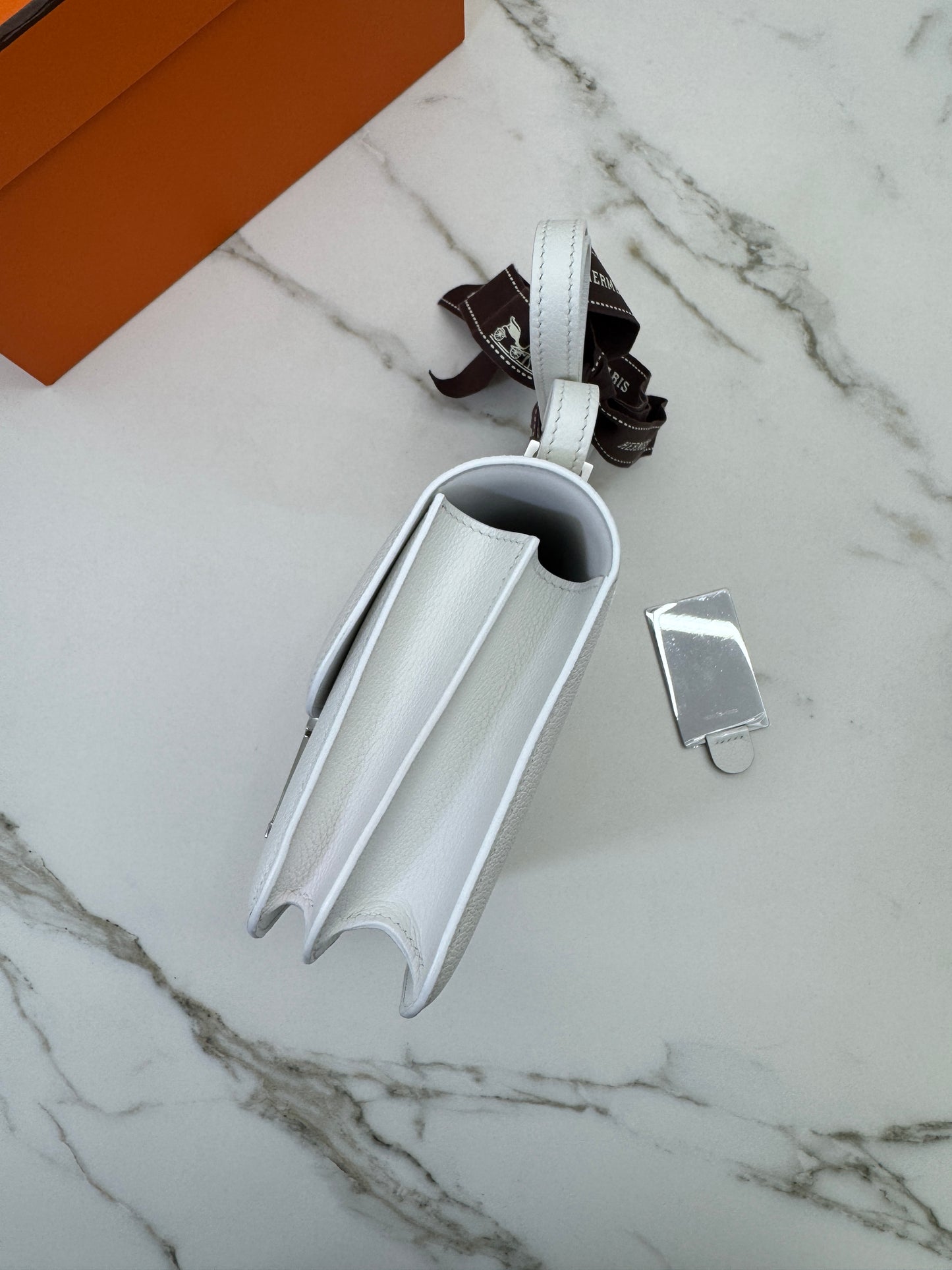 HERMES Mini Constance 新白色 銀扣 Evercolor 0U New White PHW