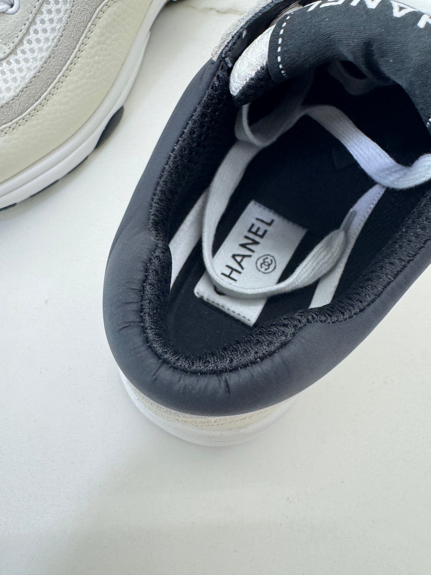 CHANEL 熊貓運動鞋