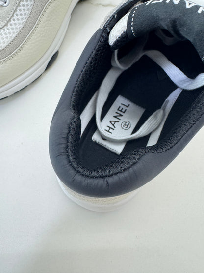 CHANEL 熊貓運動鞋