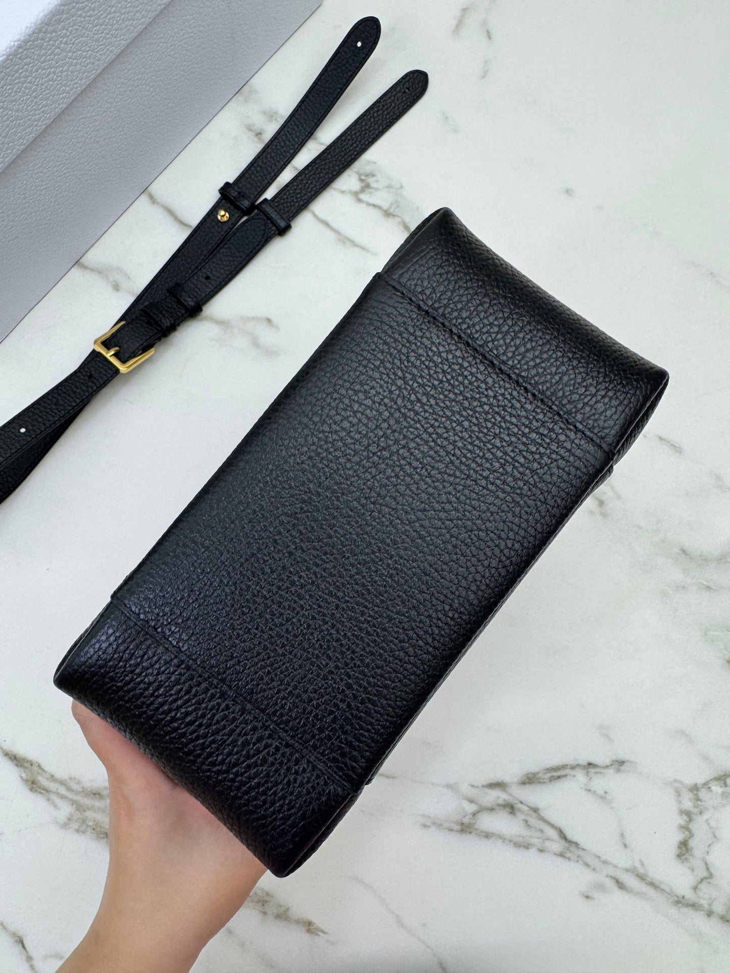 DIOR Signature 全皮小水桶