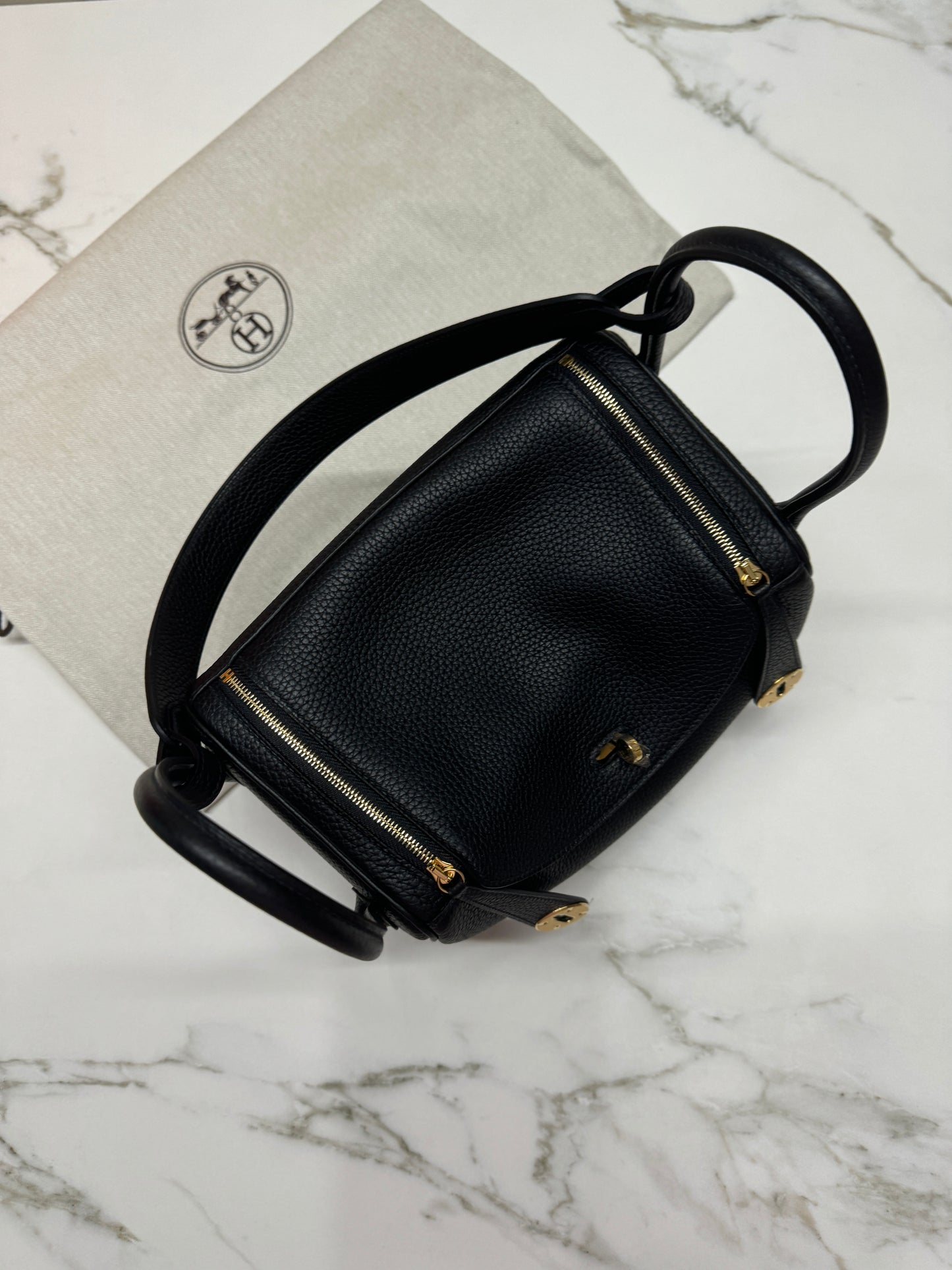 HERMES Lindy26 黑色金扣 TC